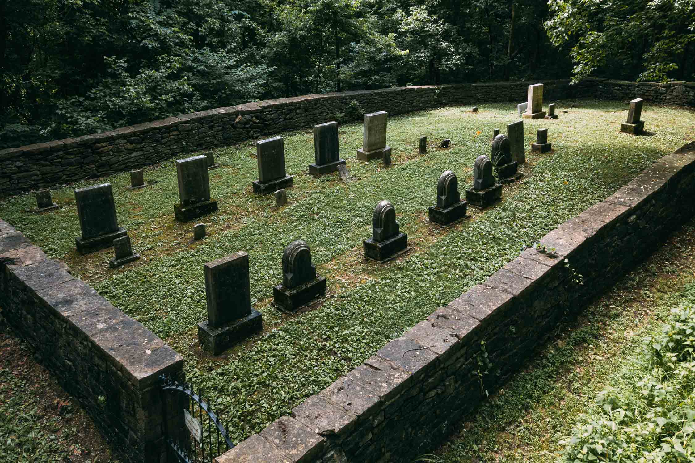 Dinsmore Homestead Graveyard